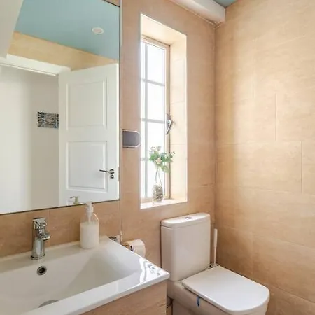 Amazing Exclusive Vutsanclemente