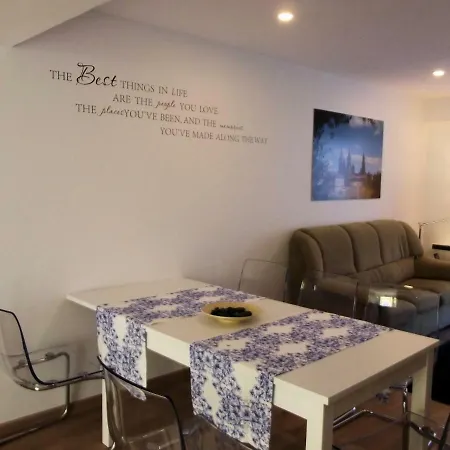 Amazing Exclusive Vutsanclemente